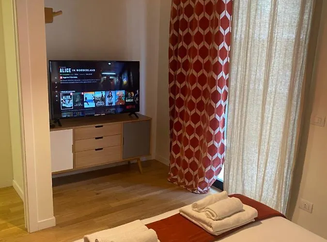 Futura Exclusive 1 * Bari